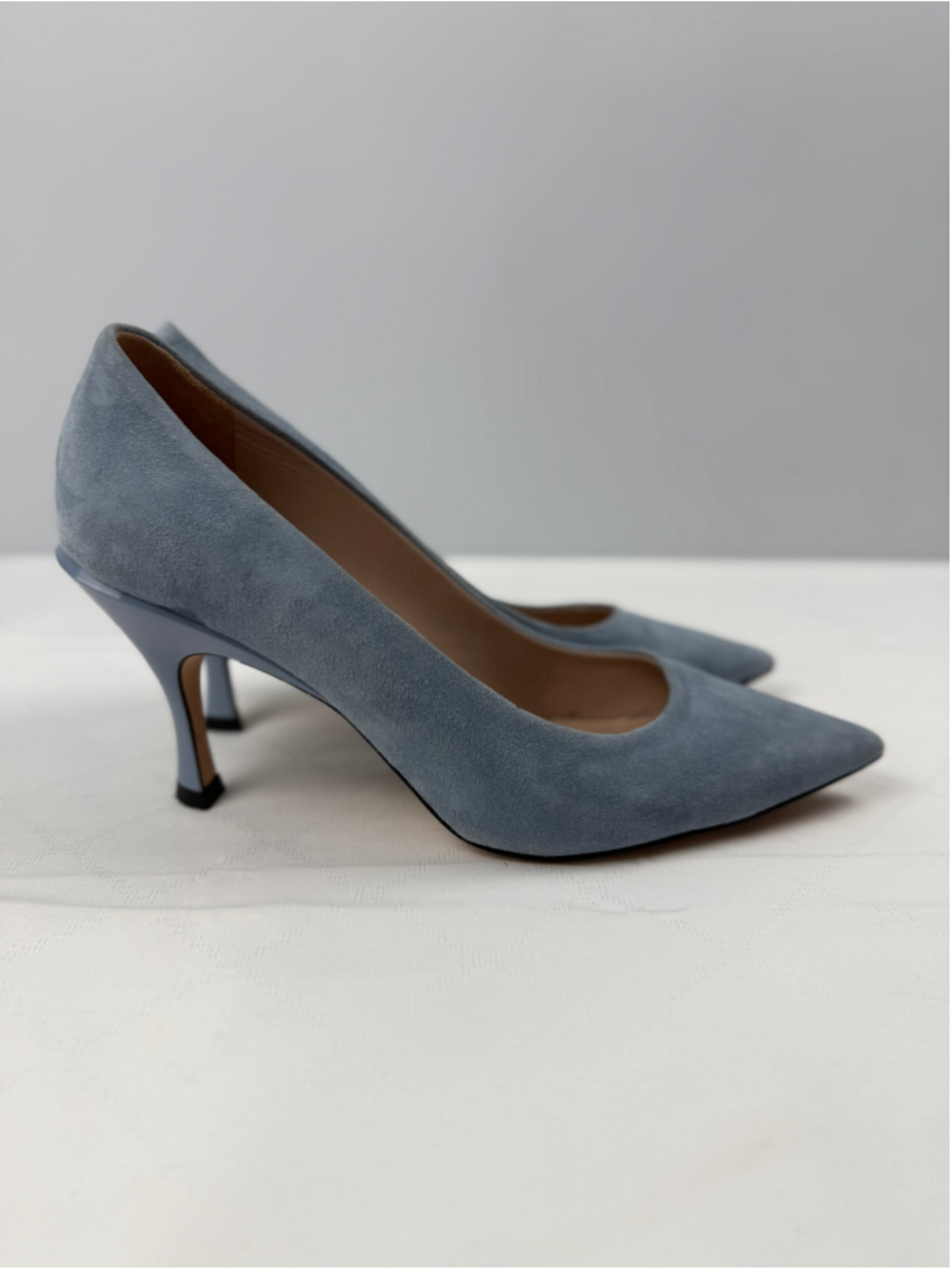 Hugo Boss Blue Suede Pointed Toe Pumps Heels size 37